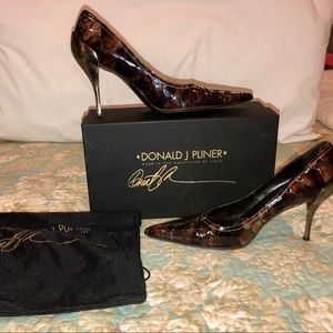 Donald Pliner Classic Heels